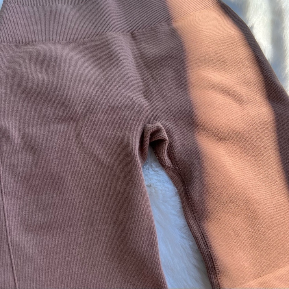 *Everlane Seamless Bike shorts - Acorn - Picture 3 of 7